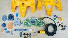 任天堂の歴代ハード、ファミコン・スーファミ・N64のコントローラーをバラバラに分解
