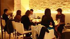 39歳女性「今は男を選べる立場じゃないし、非喫煙・コミュ力・年収1000万円の3点だけが条件」…婚活バー潜入 : 痛いニュース(ノ∀`)