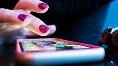 つながりのテクノロジーはまたしても我々を引き裂く