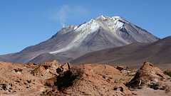 噴火の兆候に見える異常な活動、「ゾンビ火山」の復活はあり得るか