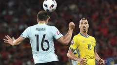 サッカーのヘディング、脳の機能や記憶力に大きく影響 英研究