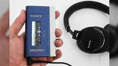 ソニー #WALKMAN 40周年記念モデルは、初代を彷彿とさせるデザインな上にカセット世代に嬉しいギミックがアツいです