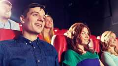 『ラ・ラ・ランド』『君の名は。』が大ヒットする社会の危うさ