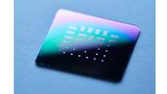 体内のブドウ糖を電気に変える埋め込み式薄型電池 米MITなどが開発