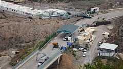 アルメニアとアゼルバイジャン、和平協定締結で合意 40年に及ぶ紛争終結目指す