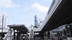 働くなら都会? 地元? - 「内輪感のない都会」「地元はお金貯まる」