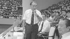 「ナンバー2を嫌って、人を育てなかった」池田大作氏が創価学会で“究極の権力構造”を作り上げるまで | 文春オンライン