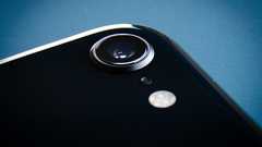 最新iPhoneの魅力を万人に届ける「第3世代iPhone SE」の破壊力