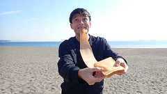 チーズが伸びていると美味しそうに見える