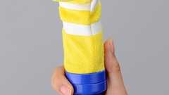 秋田発のキャラに新商品「ちんあな棒」-タカラトミーが全国展開へ