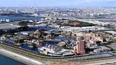 東京ディズニーランドで労災認定 着ぐるみで腕に激痛:朝日新聞デジタル