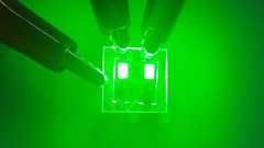 従来のLEDを時代遅れにする超高輝度「量子ロッドLED」がついに登場 - ナゾロジー