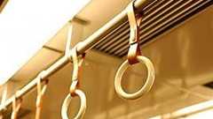 日本男子は、なぜベビーカー女子を助けないのか | PRESIDENT WOMAN Online(プレジデント ウーマン オンライン)