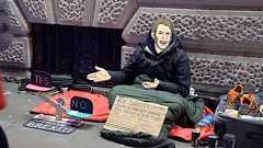 「物乞い」の行為をデザインする