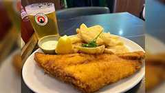 今ロンドンでは、“フィッシュ&チップス”とビールで7,000円するらしくて泣く(2024年9月現在)「ロンドン行くの無理やん」