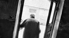 重重-photo exhibitions on Twitter: "ニコンには、どうか、表現の場を守ってほしい。素晴らしい物作りをしてきたニコンには、写真を裏切ってほしくない。私たち重重プロジェクトは、必ず写真展を開催します。ハルモニの後ろ姿に励まされながら、着々と写真をパネルにしています。 http://t.co/3Jie4Eic"