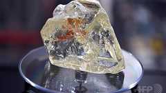 地中深くに1000兆トン超のダイヤモンド、音波で検出 米研究