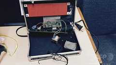 米イスラム教徒少年、自作時計で拘束され波紋 大統領から招待も