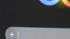 Google検索に謎の「+ボタン」が出現、その正体は?