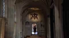 毎朝エリザベス2世女王のために演奏してた『女王専属バグパイプ奏者』が最後の演奏を捧げる姿が切ない