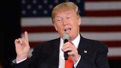 トランプ氏「中絶女性に罰を」、批判受け修正