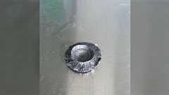 クマ対応にライフルが必要というのは、散弾銃のスラッグ弾(一発弾)では破壊力がやっぱり弱いから… クマの骨は猪鹿と比べてすごく硬いので、スラッグ弾だと骨で止まる