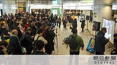 『国会「迷答弁」路上に笑い声 全国上映、仕掛けたあの人:朝日新聞デジタル』へのコメント