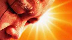 つらく危険な酷暑、老化を加速させる可能性 その仕組みは?