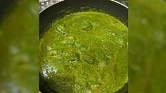 ほうれん草の色が鮮やかなサグカレー、印度カリー子さんのレシピで作ったら満足度が高過ぎてお店への足が遠のきそう「インコちゃん可愛い過ぎて何も入ってこない」