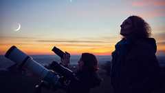 2022年GWのオススメ天文イベントを紹介! 明るさナンバーワンツー惑星が大接近! 昼間でも見えるかも!? - ナゾロジー