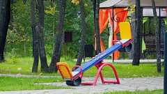 際立つ「40~50代未婚男性」幸福度の低さの背景