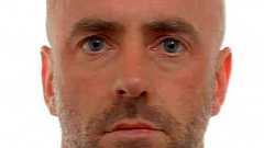 極右思想のベルギー軍人、武装し行方くらます コロナ専門家に脅迫文