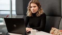 ネットのアンケートに答えるのが好きな人間ってなに?