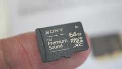 SDカードで音質が変わる?誰もが効果を疑う ソニーの“高音質”SDXCカードの効果をガチで検証 - 週刊アスキー