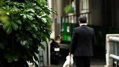 40過ぎても働かない「中高年ニート」なぜ増える? 豊かな時代の「合理的選択」なのか