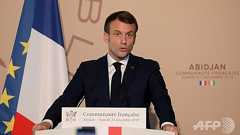 植民地主義は「重大な過ち」、仏大統領がコートジボワールで発言