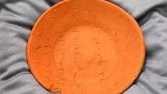 和歌刻んだ土器が出土 ひらがなの伝播知る手がかりに:朝日新聞デジタル