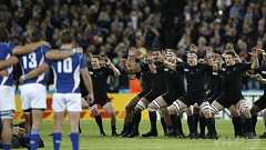 ラグビー試合前のハカ、「嫌なら自分も踊りを」と専門家