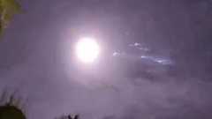 中国の「制御不能ロケット」がフィリピン近海に落下し火の玉の映像が多数ネット上に投稿される、「中国は無責任」とNASA