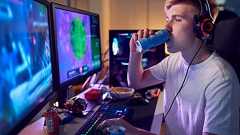 1日8缶のエナジードリンクを飲み続けた男性の症例報告 - ナゾロジー