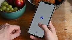 女性の「家庭用品」呼ばわりも許容、米メタが利用規定改訂 - CNN.co.jp