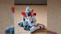 【9/26更新】300円で買ったジムに「かわいいポーズ」をつけてみたら何だかドキドキしてきた…→「ジム系女子」「新たに目覚めました」「全く連邦のMSは侮れない」