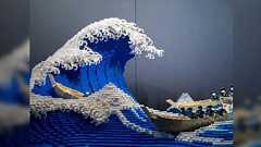 葛飾北斎「富嶽三十六景・神奈川県沖浪浦」をレゴで再現しちゃった人現る、しかも平面じゃなくて立体化「すごい迫力」