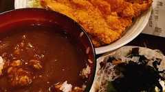 博多満月のBIGチキンカツレツカレー丼(おかわり自由500円)でデブ活 - 太陽がまぶしかったから