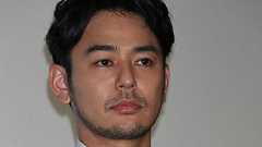 妻夫木聡 親友急逝の衝撃!ウォーターボーイズ再共演果たせず | 女性自身