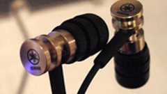 ヤマハブランド初のイヤホンが登場--20数年ぶりのヘッドホンも