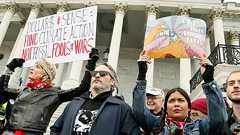 『ジョーカー』ホアキン・フェニックス逮捕|シネマトゥデイ