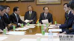 二階氏 台風被害「まずまずで収まった」緊急役員会で:朝日新聞デジタル