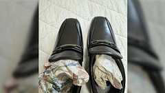 マシンガンズ滝沢さん「靴や鞄に入ってる緩衝材は古紙回収に出すとトン単位でリサイクル後に損害が起きるので可燃ごみに出して」実際、見分けるのが難しいのだがどうすべきか