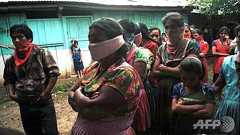 補助金要求のメキシコ農民ら、町長をトラックに縛り引きずる